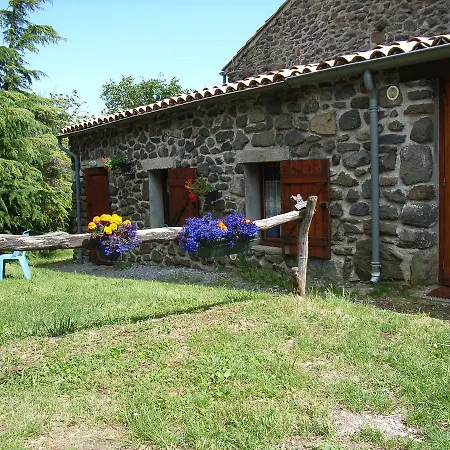 Les Gites Du Solitary Сasa de vacaciones